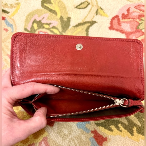 CHLOE Y2K Vintage Paddington Red Leather Bi-Fold Long Wallet W/ Added Crossbody - Picture 11 of 16